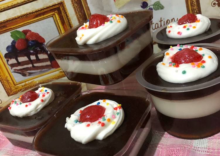 Puding Coklat Karamel (cup)