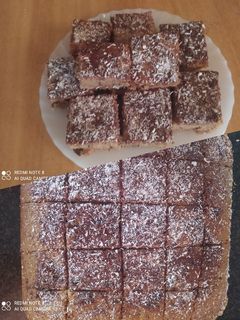 صورة لوصفة كيك جوز الهند بالكابتشينو والجوز 😋😋