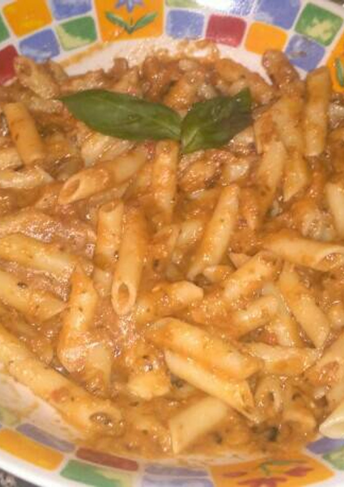 Una foto de Pasta con salsa napolitana