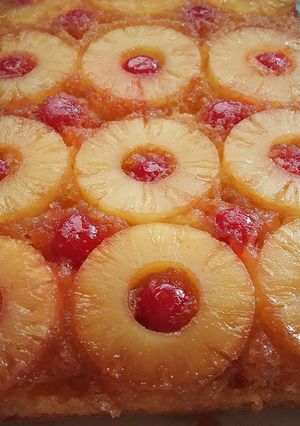 A picture of Pineapple Upside down cake.