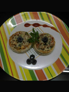 A picture of Veggie cheesy Disc.