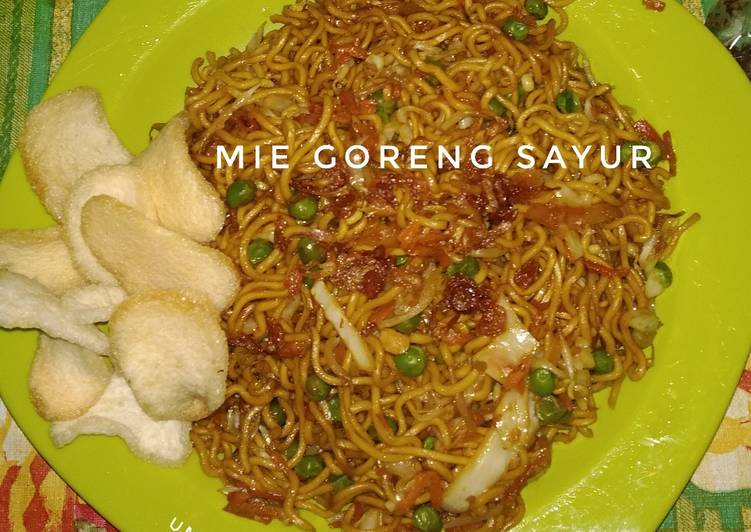 Bagaimana Menyiapkan Mie goreng sayur Anti Gagal