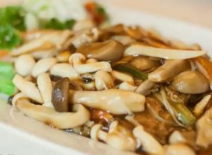 Hình của món Nấm xào chay.