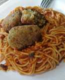 Spaghetti integral con albóndigas de pavo