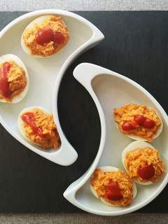 Una foto de Huevos rellenos