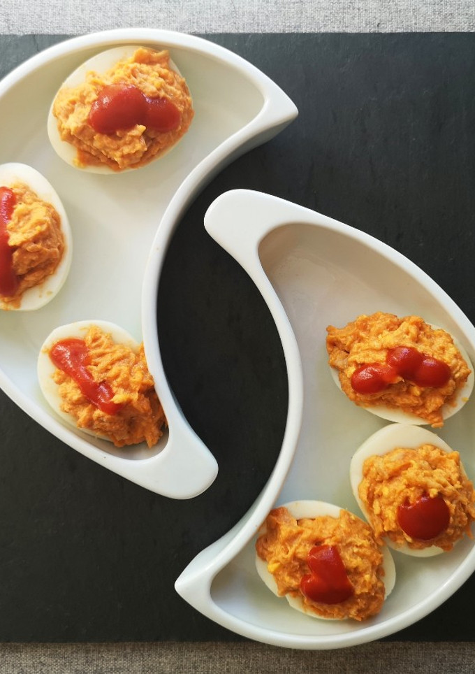 Una foto de Huevos rellenos