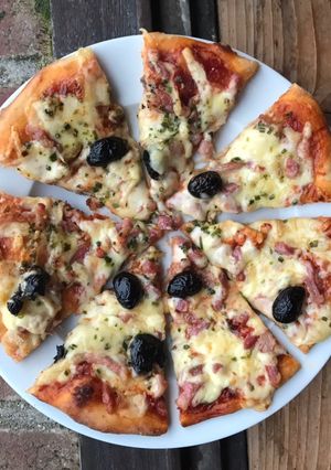 O poză a rețetei Pizza cu bacon.