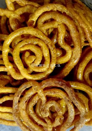 জিলাপি (jalebi recipe in Bengali) রেসিপির প্রধান ছবি