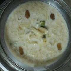 A picture of Apple kheer.