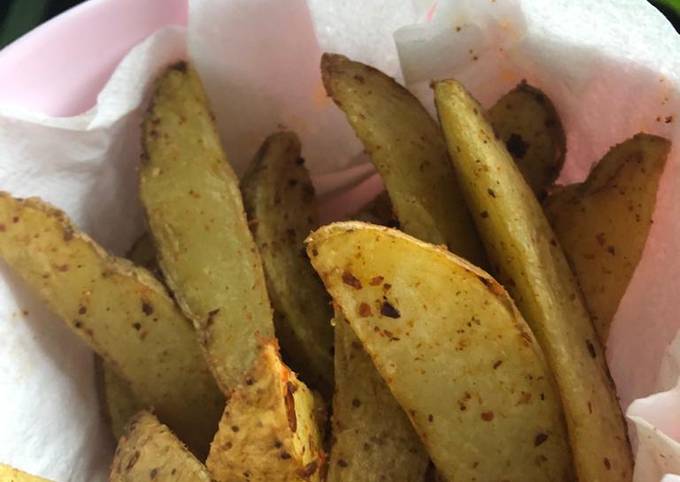 Bagaimana Menyiapkan Fried potato wedges, Enak