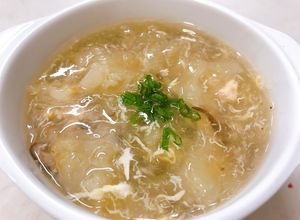 Hình của món Súp Bong Bóng Cá Đường (Món người Hoa).