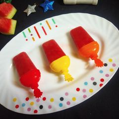 A picture of Watermelon popsicle.