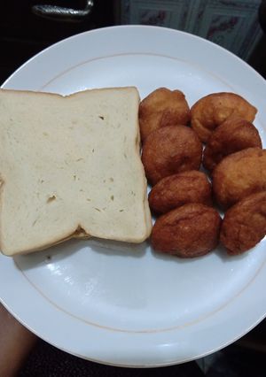 A picture of Akara.