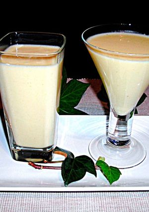 Una foto de Mousse de plátano y piña