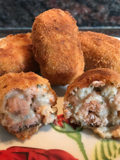 Una foto de Croquetas de salmón