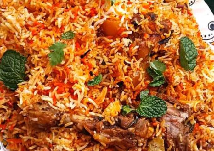 Chatkharedar restraunt style beef biryani