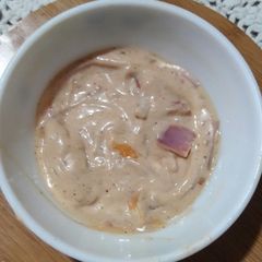 A picture of Spicy hot mayo.