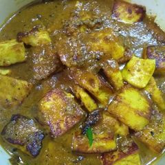A picture of Paneer korma.