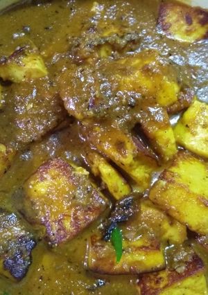 A picture of Paneer korma.