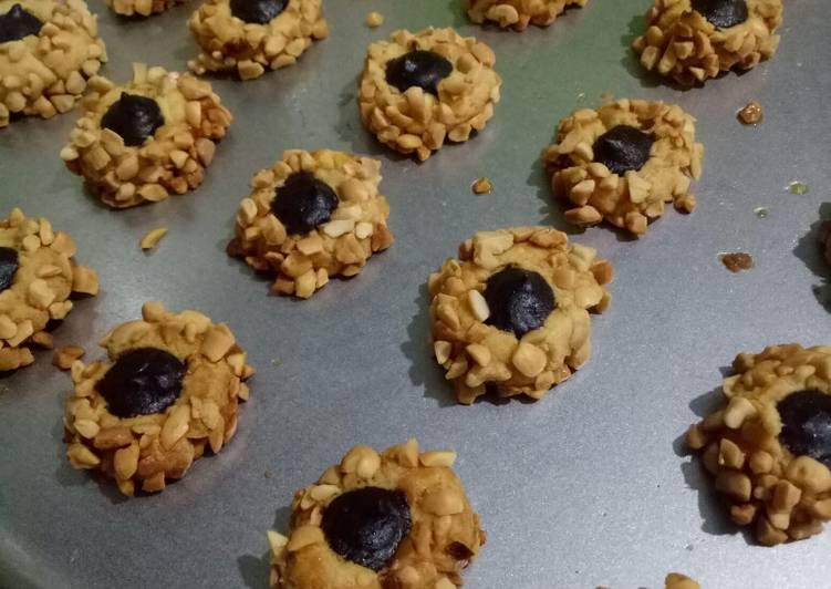 Peanut Choco Thumprint Cookies