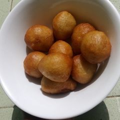 A picture of Milk Puff Puff.