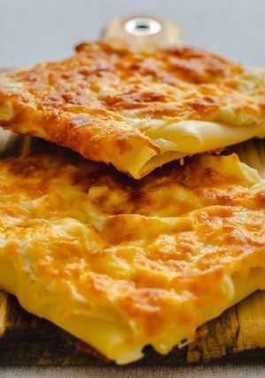 A picture of Lasagna Pockets 😋😋😋.