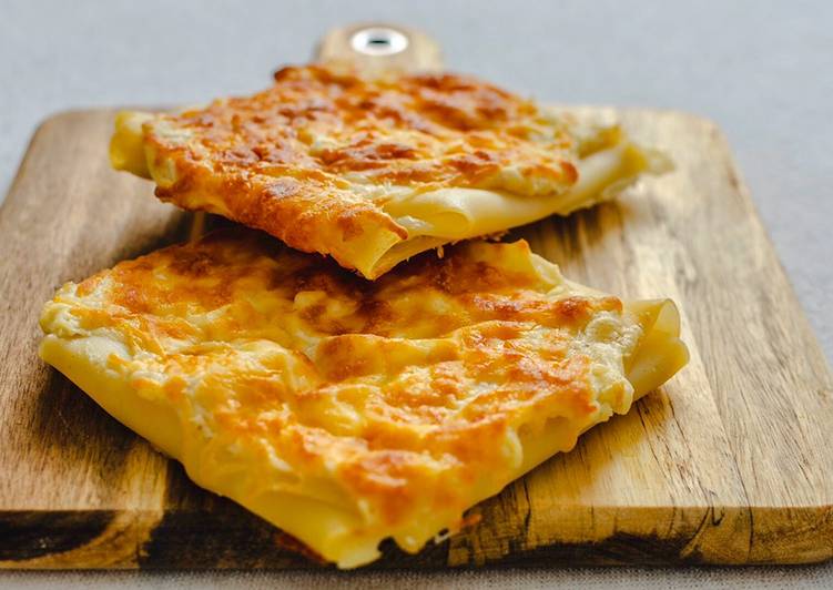 Recipe of Any-night-of-the-week Lasagna Pockets 😋😋😋