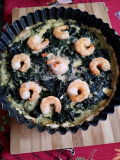 Una foto de Tarta de espinacas y camarones