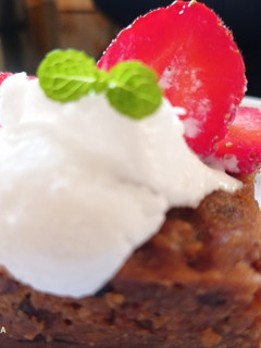 A picture of Date and Walnut Pudding.