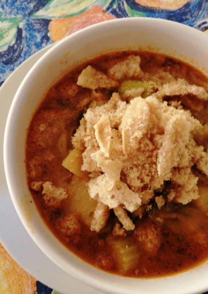 Una foto de Sopa de papas y hongos