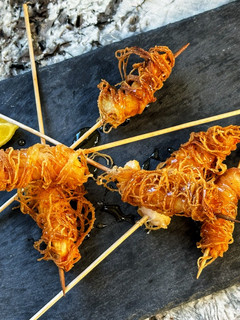 Una foto de Gambones en crujiente de fideos de arroz