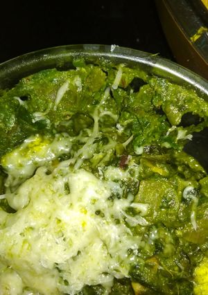 A picture of Dahi palak.