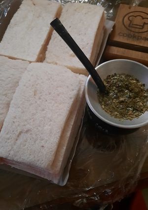 Una foto de Sandwichs de miga diferentes