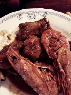 Una foto de Conejo con gambas