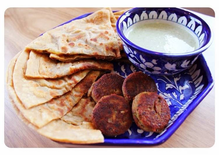 Recipe of Any-night-of-the-week Allo ka Paratha - Potato stuffed buttered flat bread