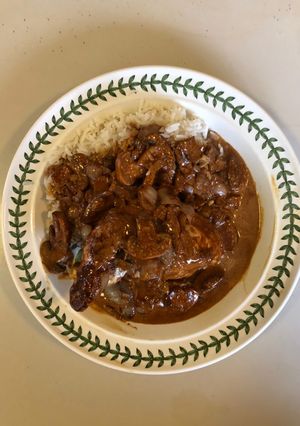 A picture of Chicken in soy sauce.