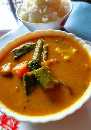 A picture of Sindhi Kadhi.