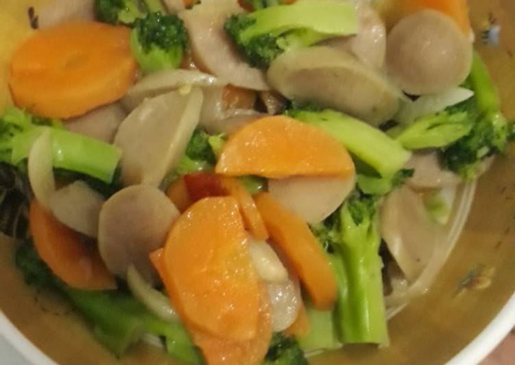 Cara Gampang Membuat Tumis brokoli,wortel dan sosis Anti Gagal