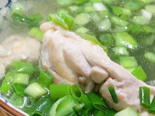 對抗感冒蔥雞湯