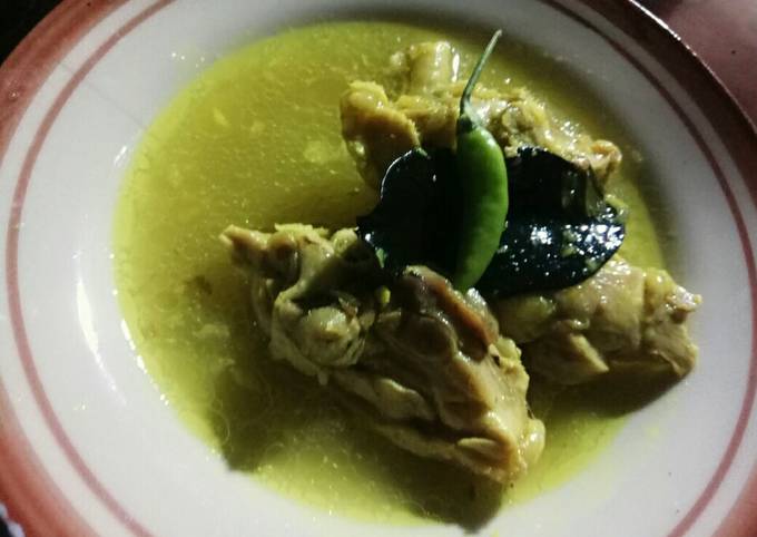 Mudah Banget Membuat Resep Ayam kuah kuning