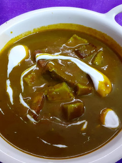 A picture of Palak paneer.