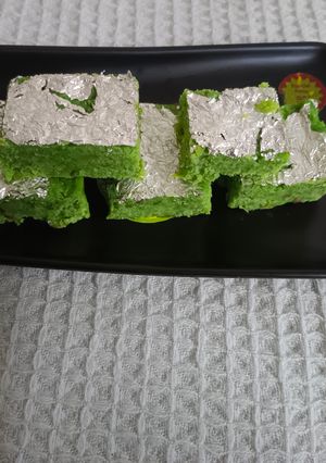 લીલા ચણા ની બરફી (Green Chana Barfi Recipe In Gujarati) રેસીપી મુખ્ય ફોટો