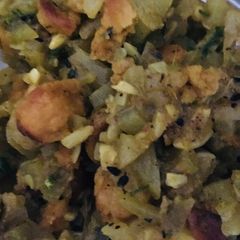 A picture of Bottle gourd curry (Lau ghonto).