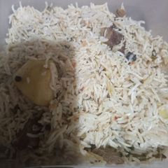 A picture of Beef aloo white pulao.