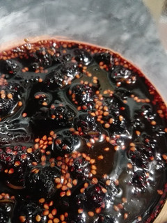عکسی از دستور مربای توت سیاه