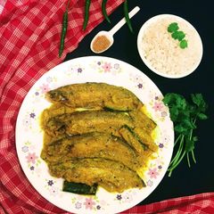A picture of Pabda Fish in Mustard gravy.