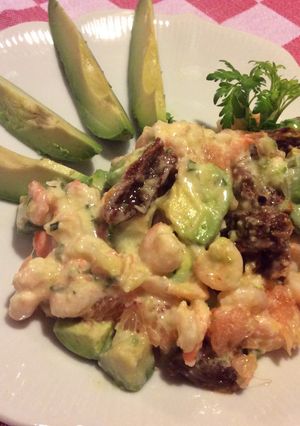 Une photo de Salade d'avocat aux crevettes