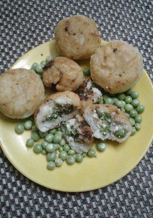 A picture of Chawal aur suji ki tikkii.