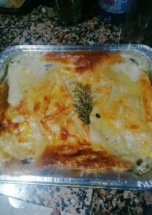 Una foto de Chicken and mushroom pie