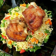 A picture of Stir fried noodles.